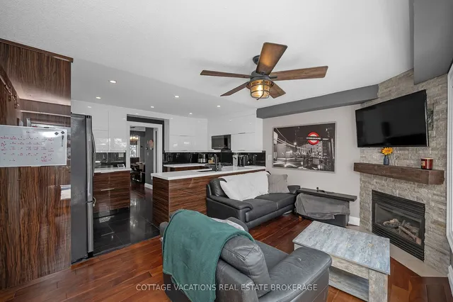 Additional image 13 of 2396 Emerson Dr