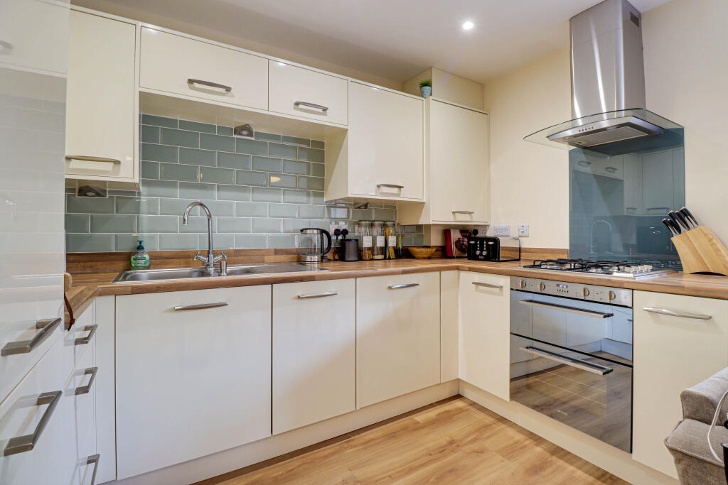 Additional image 7 of Millstone Way, Harpenden, AL5