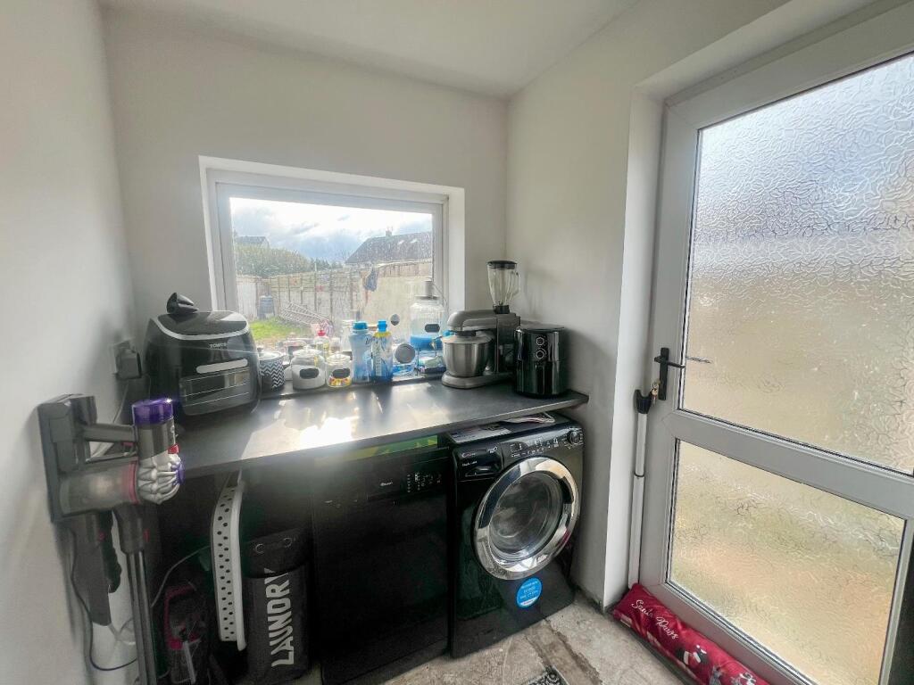 Additional image 11 of Heol Cae Glas, Sarn, Bridgend County Borough, CF32 9UG