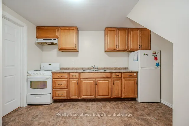 Additional image 33 of 28 Summerhill Cres