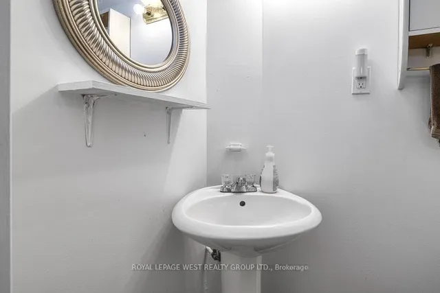 Additional image 38 of 45 Hansen Rd Unit 22