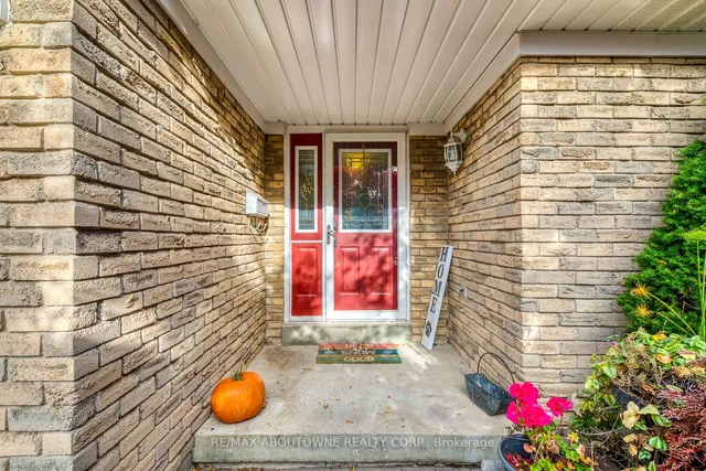 Additional image 5 of 96 royal palm Dr