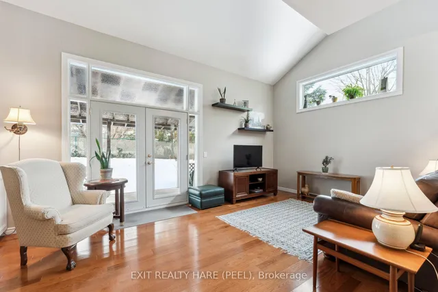 Additional image 13 of 121 Royal Palm Dr