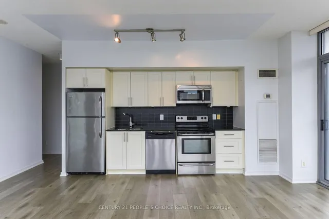 Additional image 9 of 105 The Queensway Unit 610