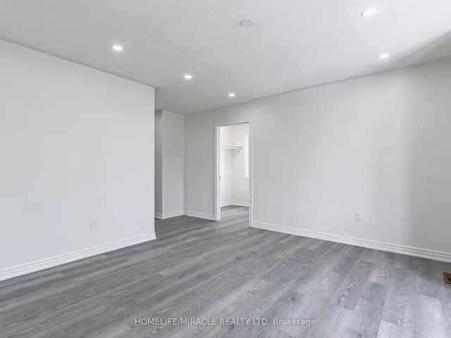 Additional image 30 of 76 Fallstar Cres