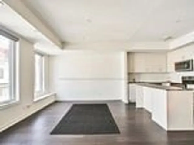 Additional image 2 of 70 Eastwood Park Gdns Unit TH 4