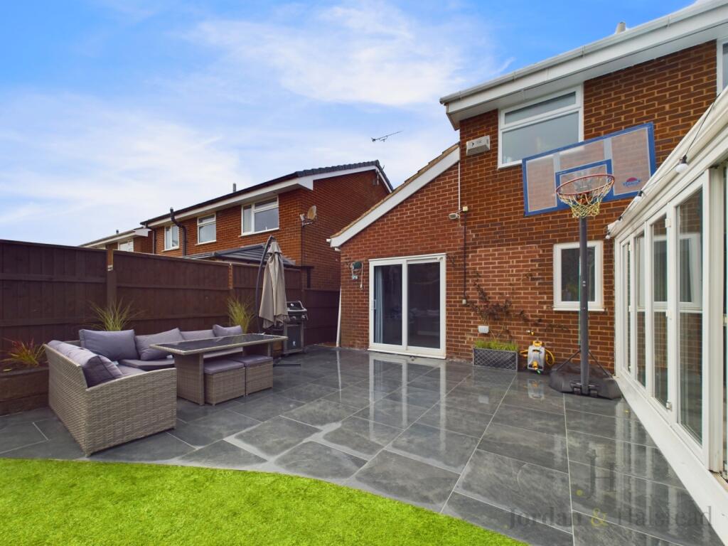 Additional image 17 of Fairholme Close, Saughall, Chester, Cheshire, CH1