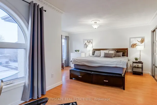 Additional image 14 of 102 Richwood Cres