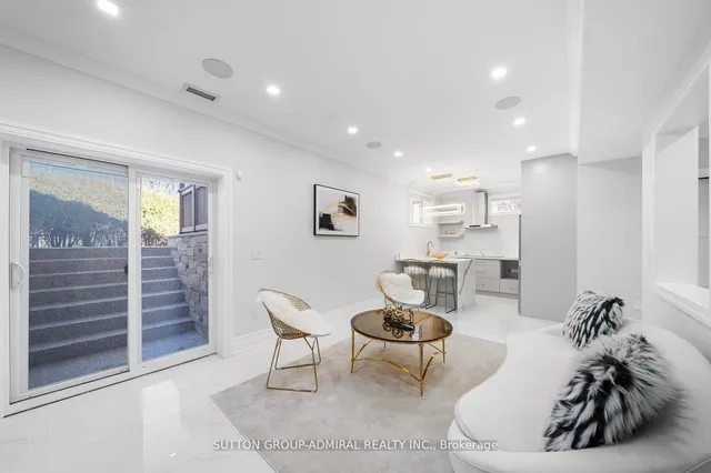 Additional image 23 of 567 Clover Park Cres