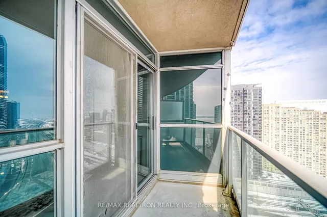 Additional image 37 of 18 Yonge St Unit 3109