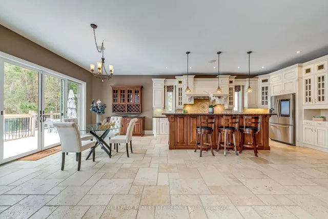 Additional image 16 of 3341 Lakeshore Rd