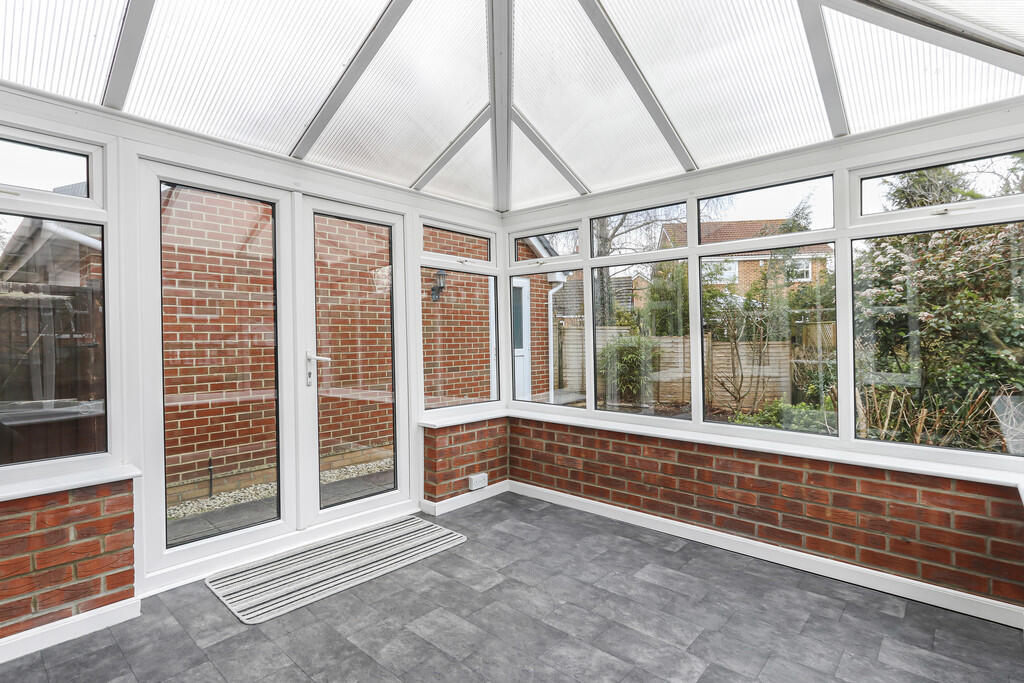 Additional image 4 of Twin Oaks Close, Broadstone