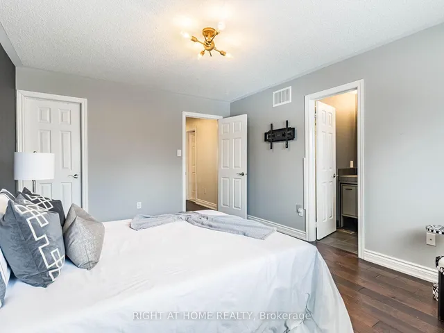 Additional image 29 of 1811 Creek Way