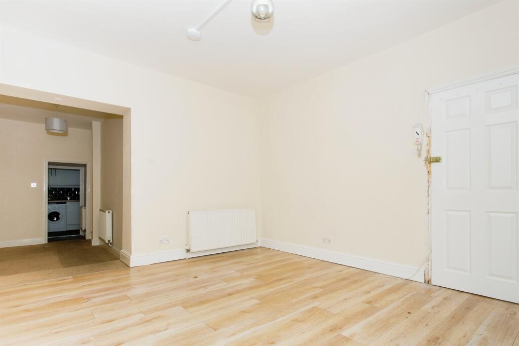 Additional image 5 of High Street, Newmarket