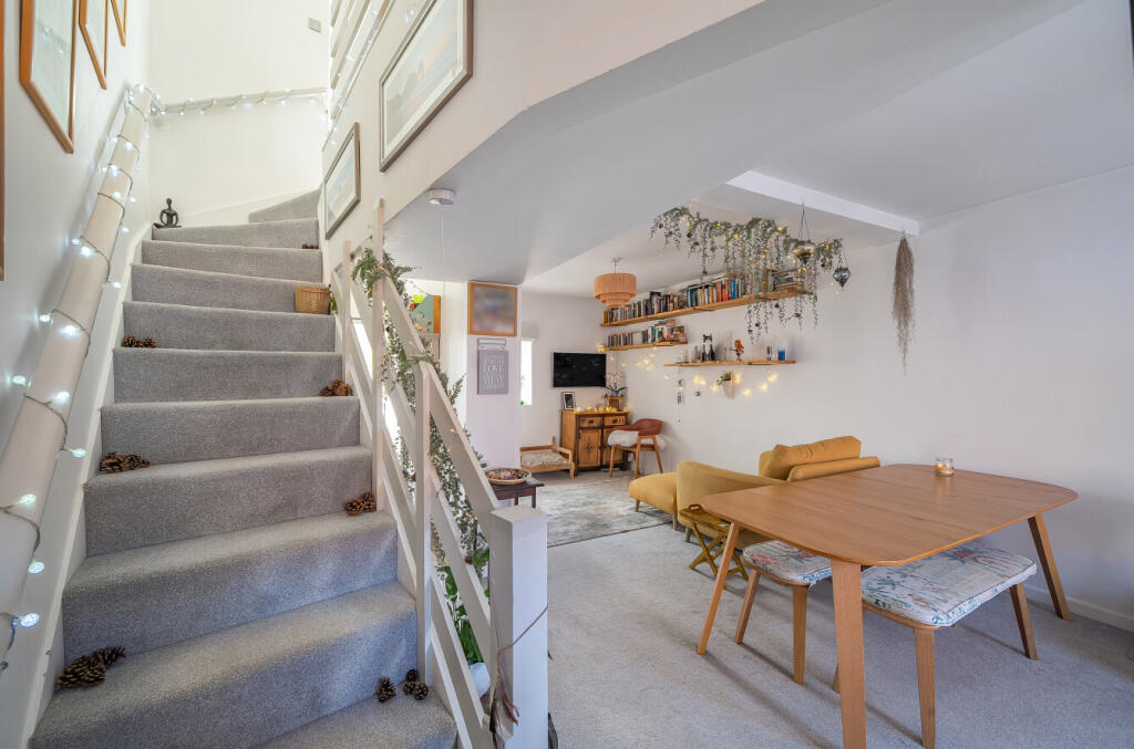 Additional image 8 of Northload Street, Glastonbury, BA6