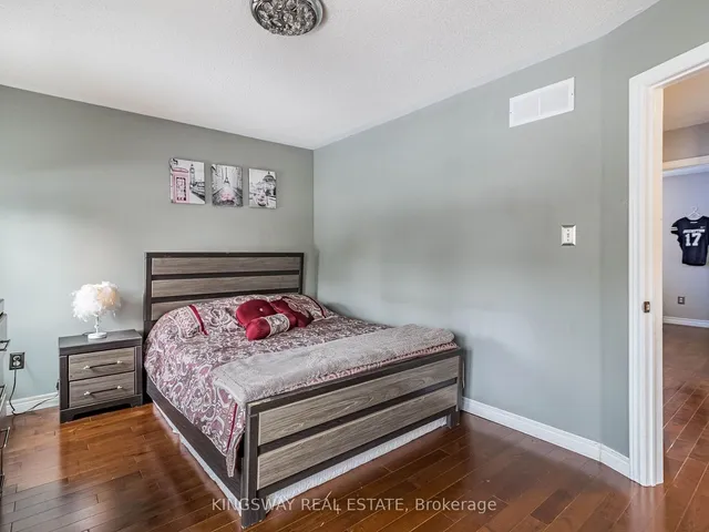 Additional image 26 of 570 Enfield Rd