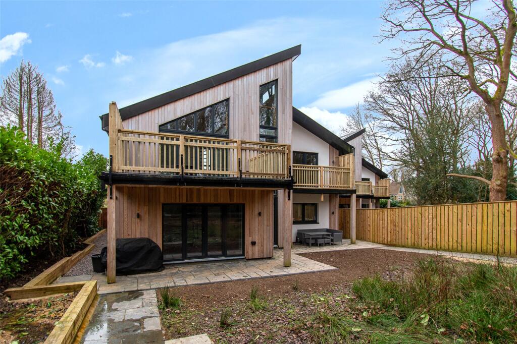 Additional image 26 of Park Street Lane, Park Street, St. Albans, Hertfordshire, AL2