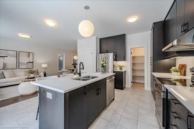 Additional image 15 of 564 Nathalie Cres