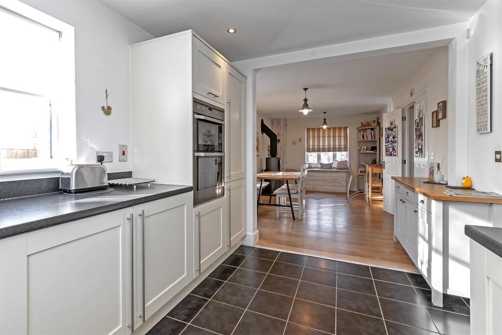 Additional image 6 of Old School Drive, Wheathampstead, St. Albans