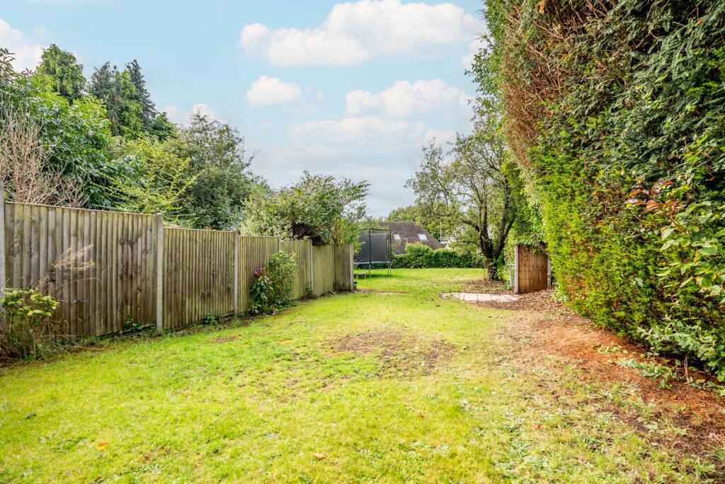 Additional image 24 of Mount Drive, Park Street, St. Albans, Hertfordshire, AL2