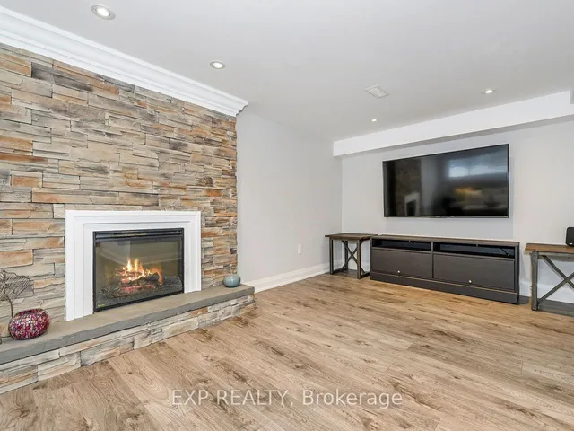 Additional image 28 of 3496 Caplan Cres