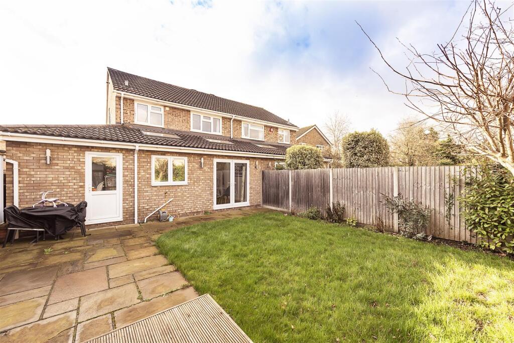 Additional image 12 of Chesterton Avenue, Harpenden