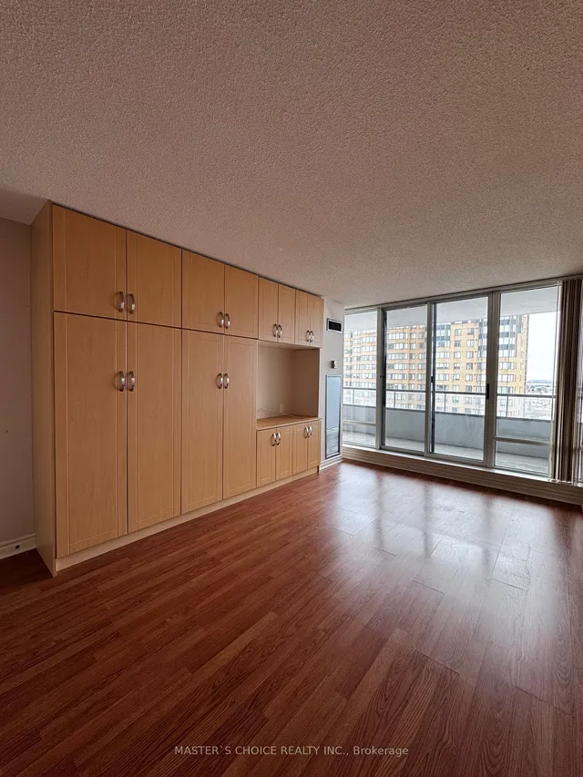 Additional image 34 of 350 Alton Towers Circ Unit 1005