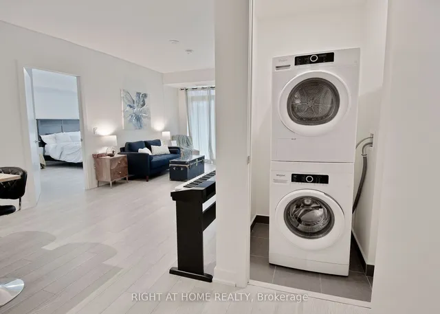 Additional image 16 of 212 King William St Unit 805