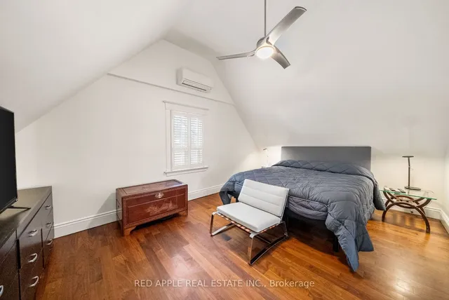 Additional image 34 of 52 Rose Ave