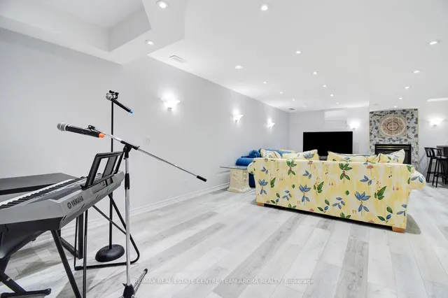 Additional image 32 of 65 Summer Valley Dr