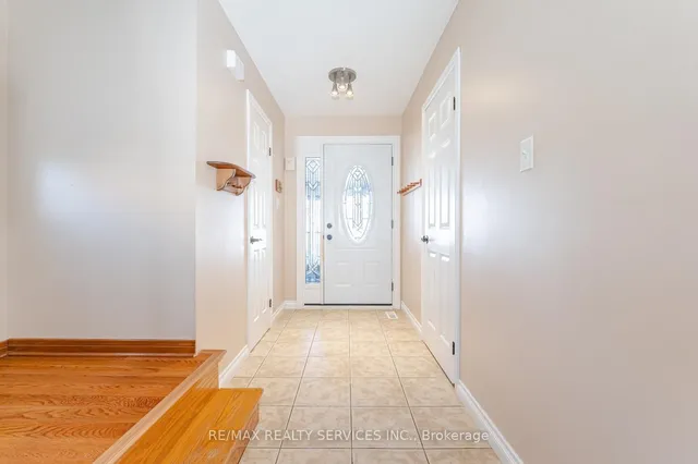 Additional image 9 of 102 Richvale Dr