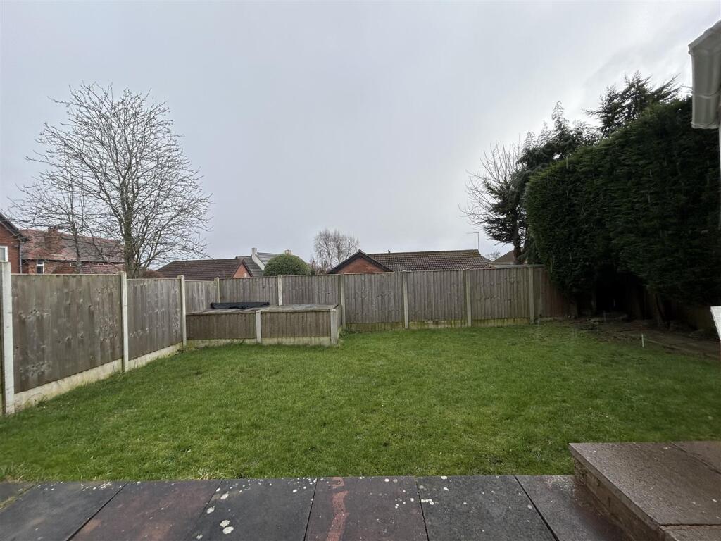 Additional image 25 of Mendip Road, Halesowen