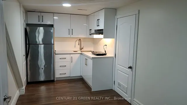 Additional image 11 of 864 Laurier Ave