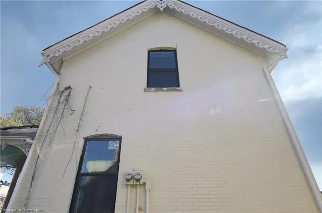 Additional image 18 of 468 Locust St