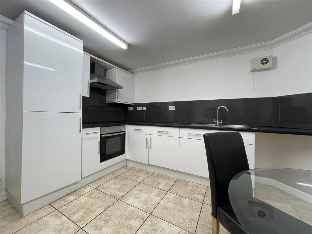 Additional image 8 of Richmond Road, Cardiff