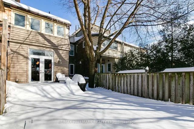 Additional image 10 of 858 Carlaw Ave