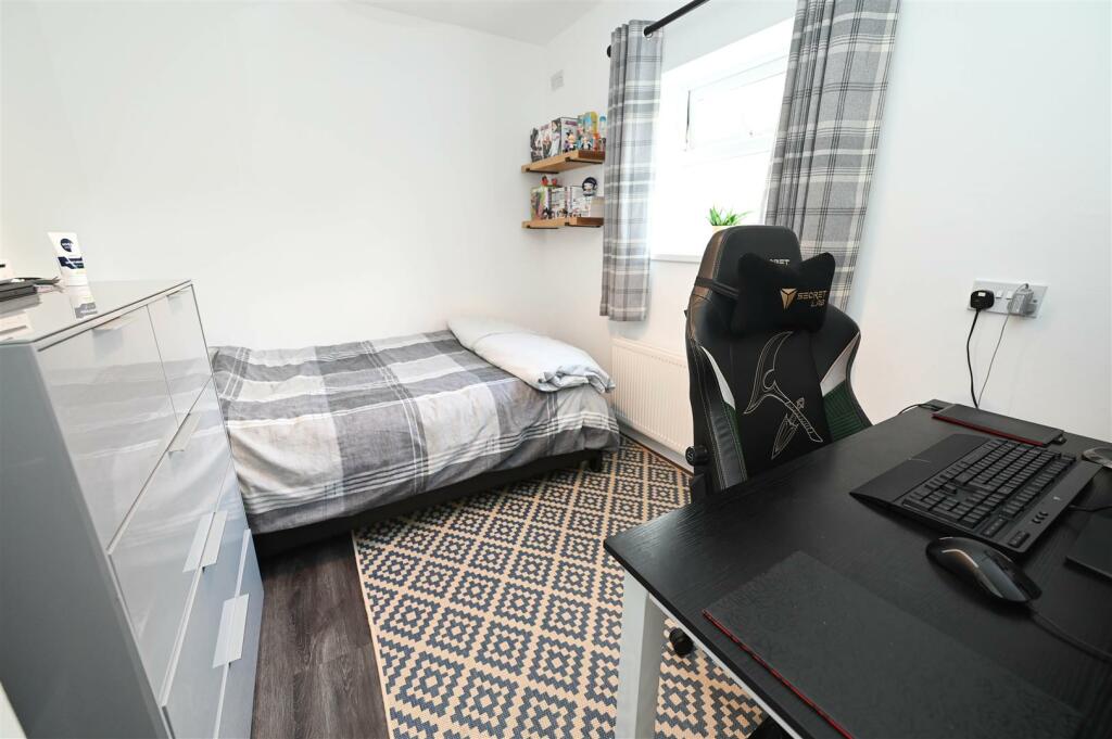 Additional image 13 of Ronaldshay Close, Richmond