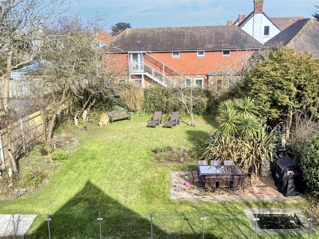 Additional image 29 of Decoy Drive, Eastbourne