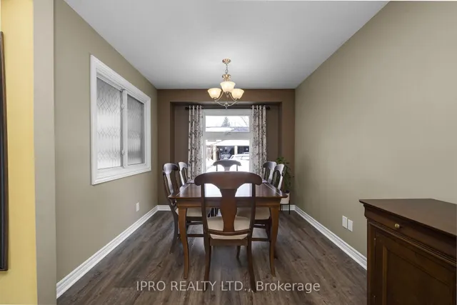 Additional image 12 of 1550 Grosvenor St Unit 32