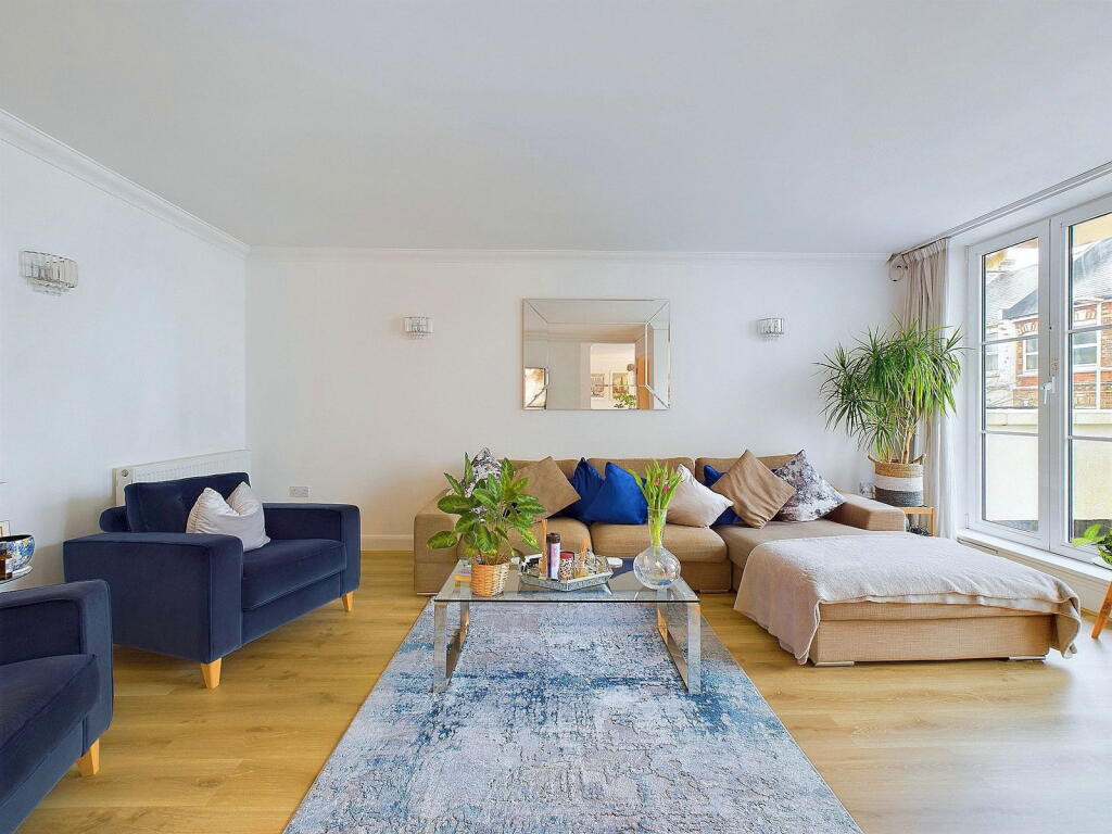 Additional image 5 of Warnes, Steyne Gardens, Worthing BN11 3DW