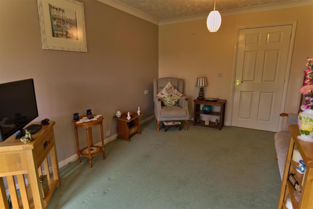 Additional image 5 of Stratford Road, Hall Green, Birmingham