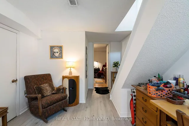 Additional image 19 of 125 Boultbee Ave