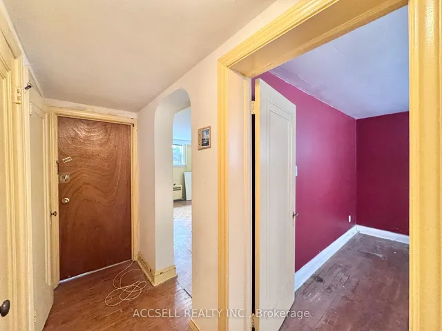 Additional image 6 of 2711 Lakeshore Blvd