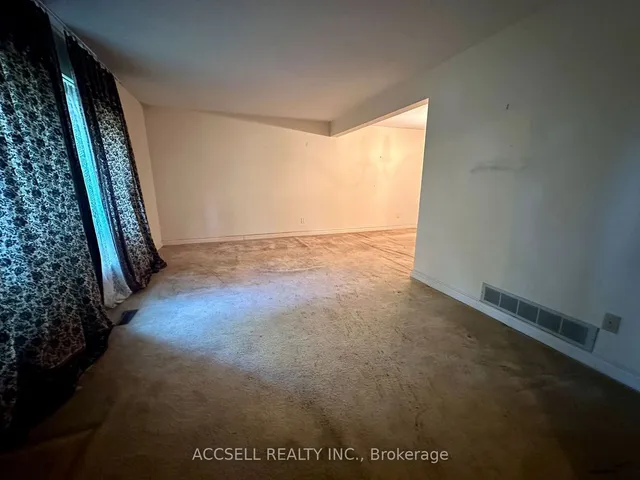 Additional image 8 of 10 Banda Sq