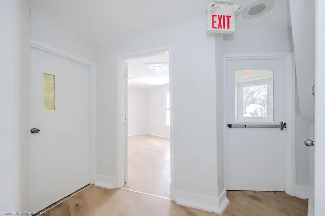 Additional image 21 of 19 Schneider Ave