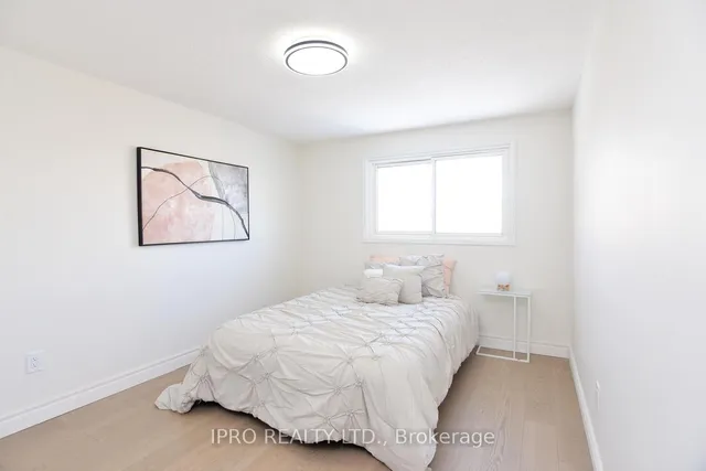 Additional image 30 of 14 Paramount Pl