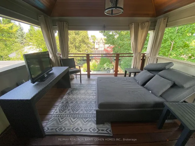 Additional image 20 of 72 Teddington Park Ave