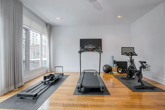 Additional image 29 of 70 Niagara St