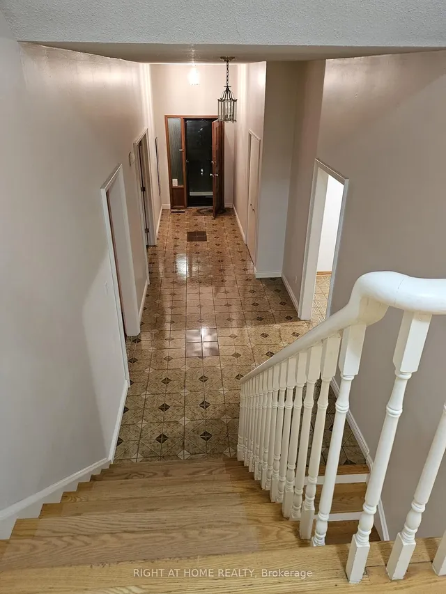 Additional image 7 of 391 Parkview Ave