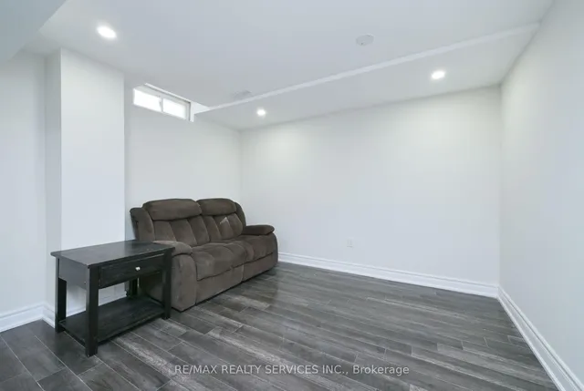 Additional image 29 of 54 Nancy McCredie Dr